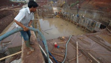 TEMPAT WISATA: Danau Situ Gintung Mulai Banyak Sampah